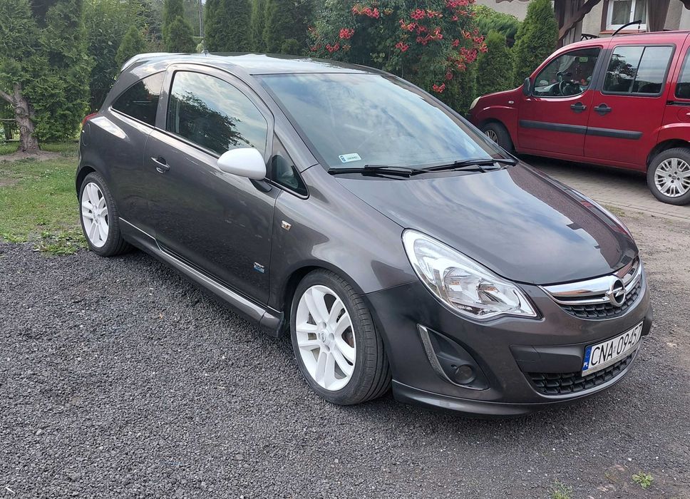 Opel Corsa D 2011
