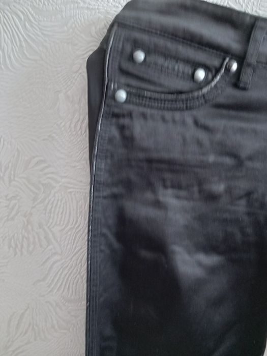 Продам атласні стрейчеві штани для дівчинки 26 р