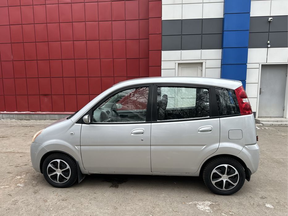 Продам машину в рідній фарбі з мінімальним пробігом 30 тис км