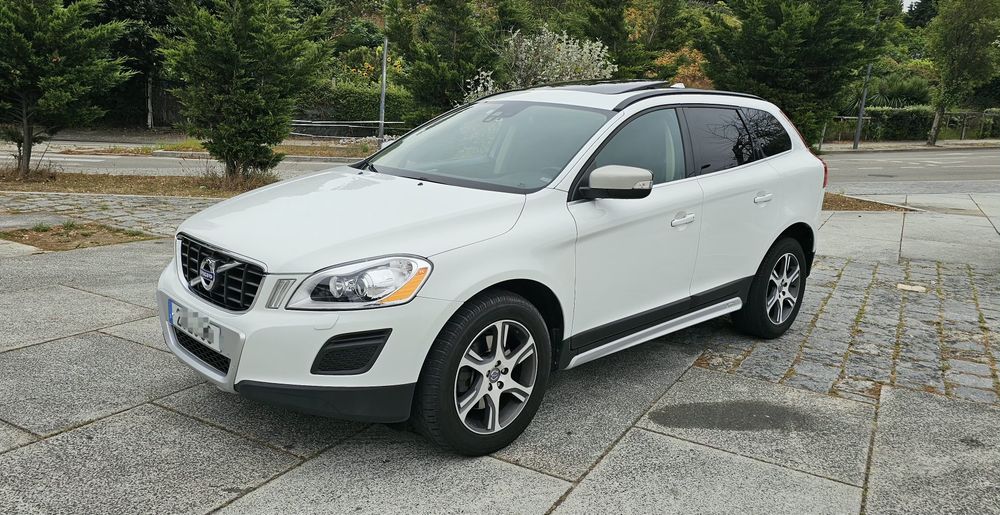 Volvo XC60 2.0D R-Design Nacional