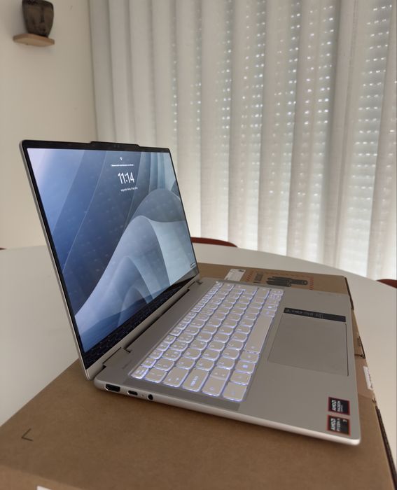 Yoga 7 2-in-1  NOVO c/fatura