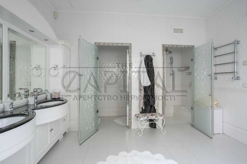 Продаж VIP будинку серед сосен у Стоянці/Басейн/Автономний/Закритий КГ