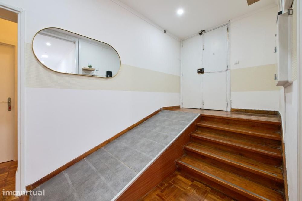 Quarto - localizado em Alameda Lisbon