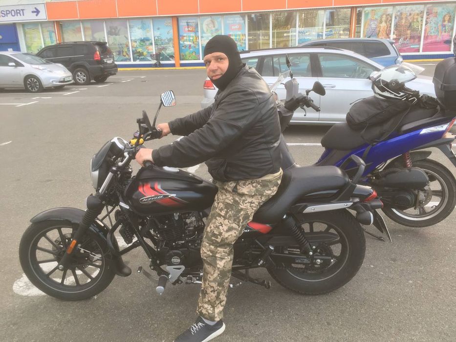 Мото bajaj avenger 220