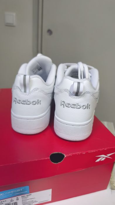 Sapatilha Reebok Chill Court