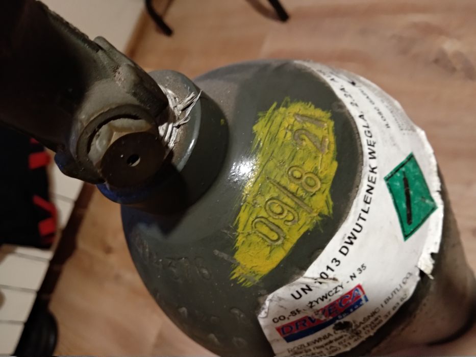 Butla CO2 pełna tlen do spawarki 6kg