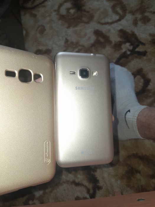 Продам телефон Samsung