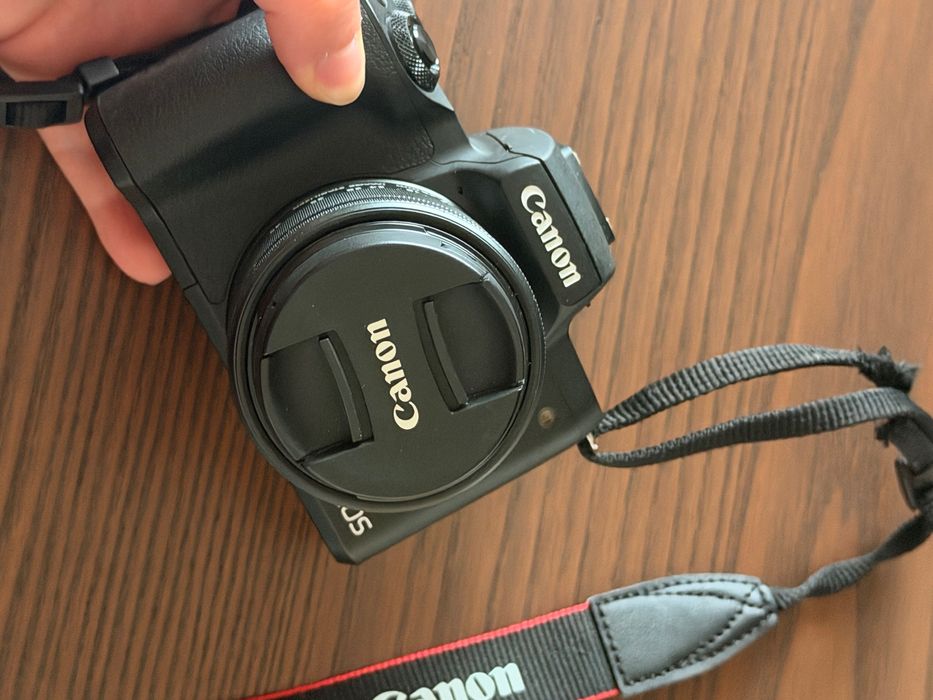 Cânon eosm50 com lente