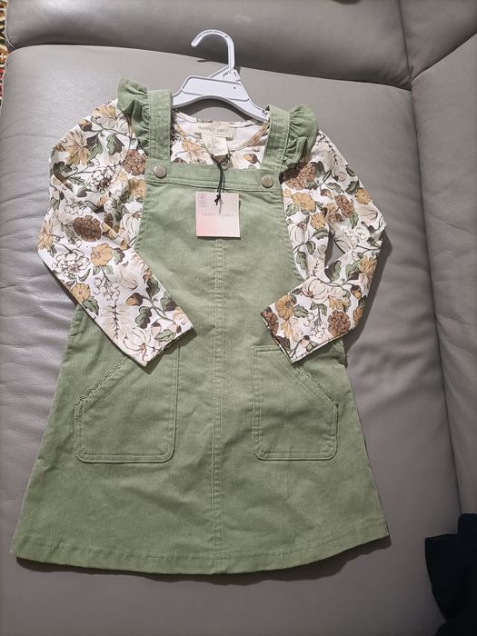 Сарафан вельветовий весняний і кофтинка на дівчинку 4-5 років