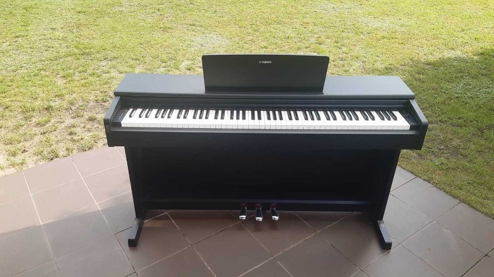 Pianino cyfrowe Yamaha YDP-144 Arius