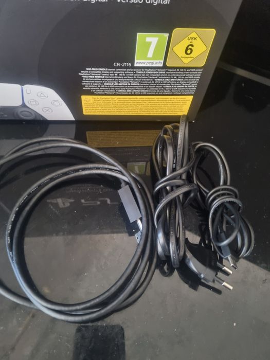 Aceito Ps4 slim + jogos  como parte do pagamento + acerto de 270€