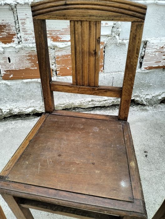 Cadeiras antigas madeira