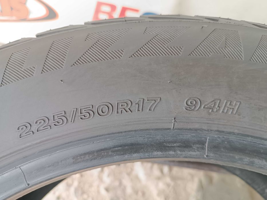 Зимові шини 225/50 R17 Bridgestone blizzak lm 32