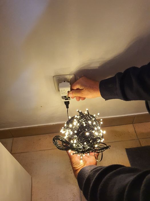 Lot of Three Strings, 900 LED Lights, 7 Functions and Remote Control.64564137954689120