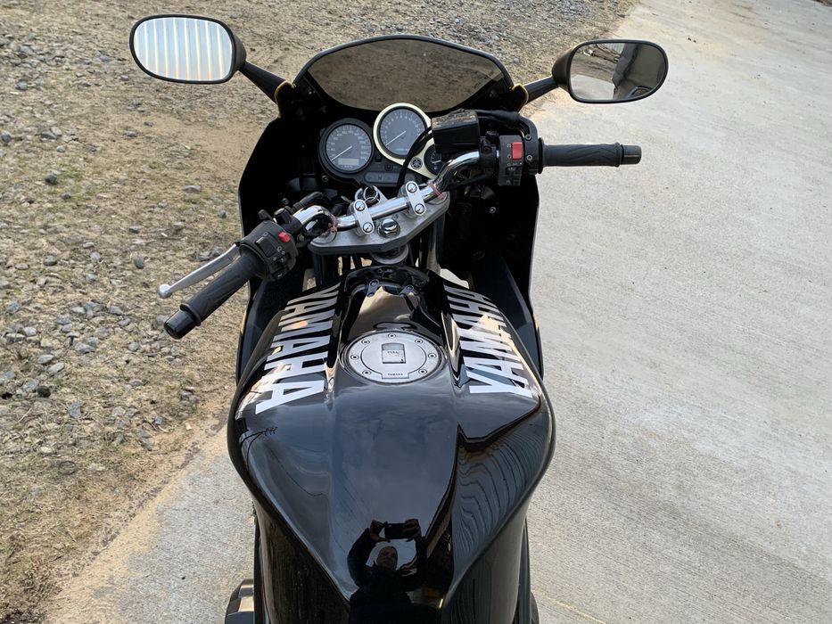 Продам мотоцикл Yamaha Fazer 600