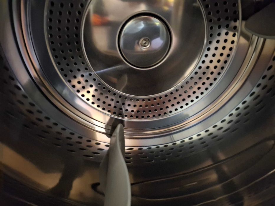 Máquina de secar roupa da marca Confortec