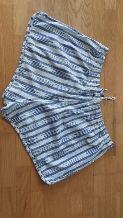 Szorty w modne paski H&M r 42