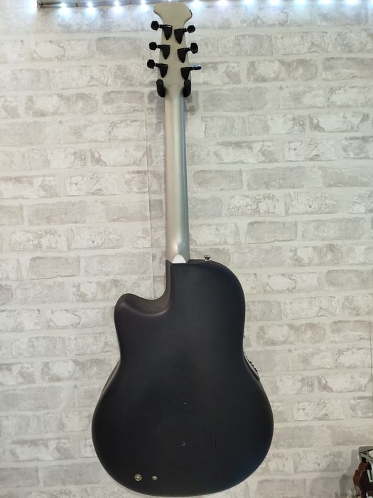 Guitarra Ovation Idea