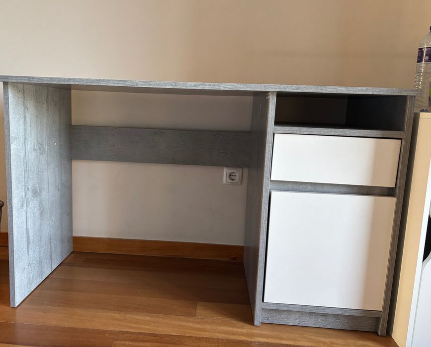 Secretária 120 x 53 x 76