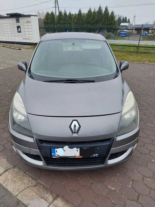 Renault  Scenic  2011