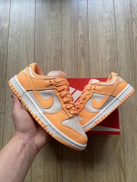 Nike Dunk Low Peach Cream