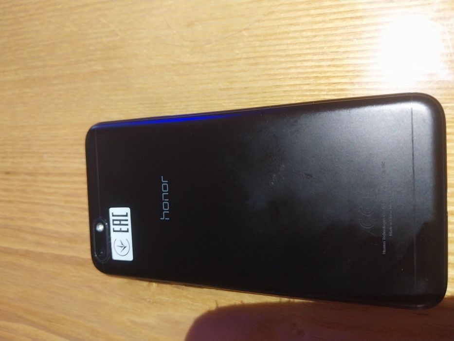Продам телефон Honor 7a