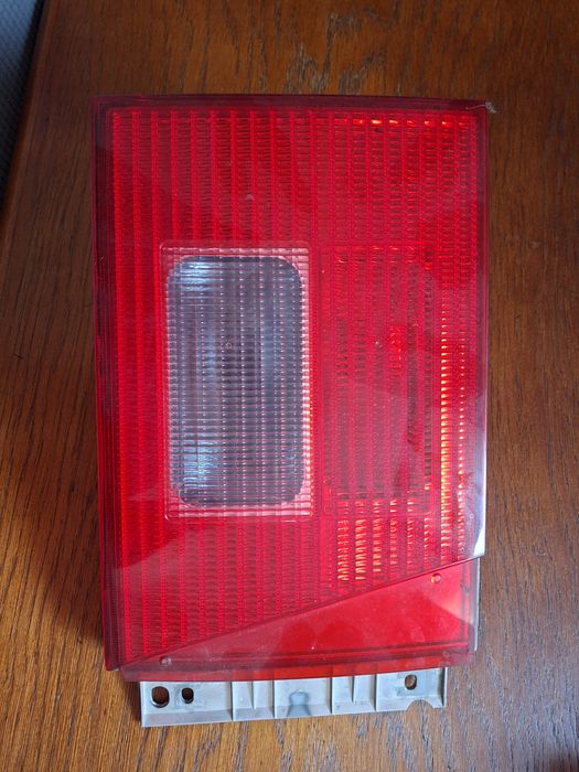 Lampa klapy bagażnika tyl prawy VW SEAT