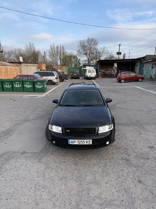Продам ауди  А4В6 на автомате