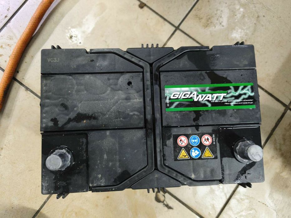 Акумулятор автомобільний Gigawatt 68 Ah