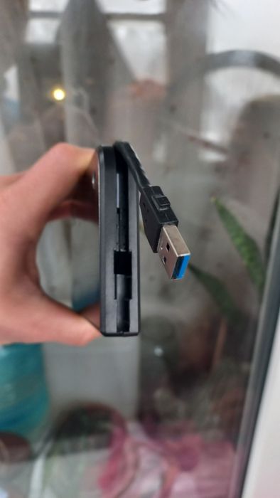 Камера лоджитек,720мп, жест.диск 320 гб