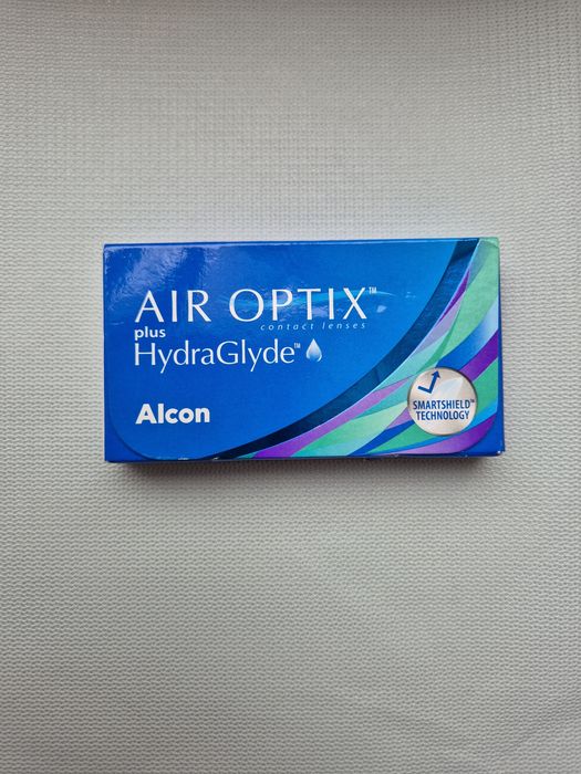 Контактні лінзи  Air Optix plus HydraGlyde Alkon