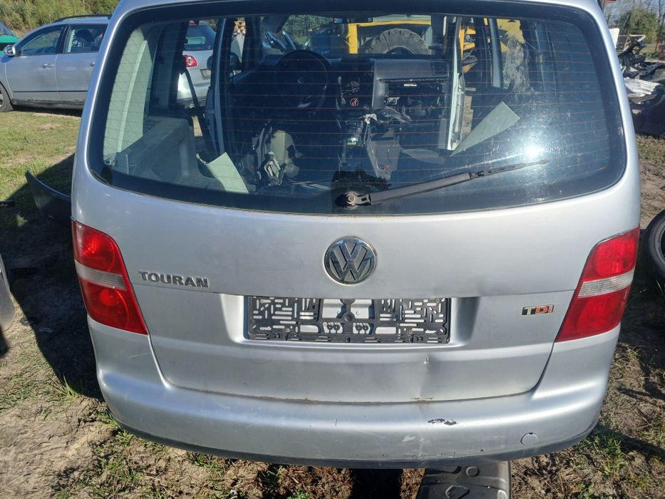 Klapa pokrywa bagażnika vw touran la7w