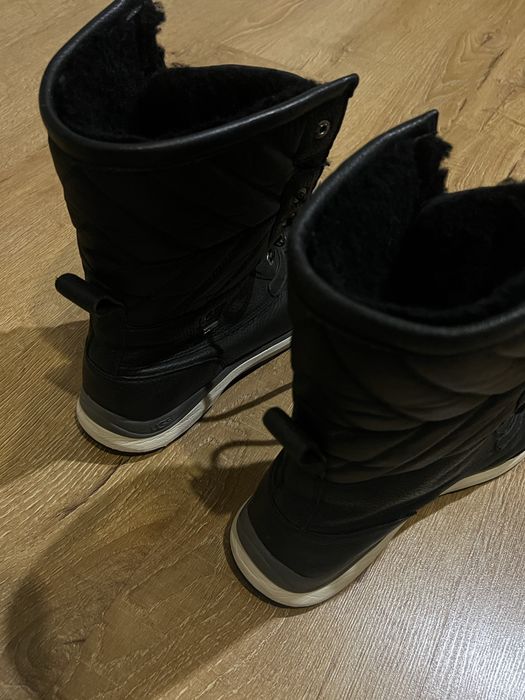 Уггі оригінал шкіра, ідеальний стан