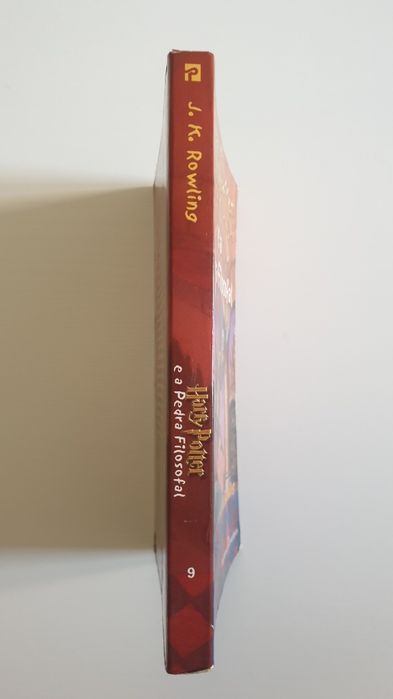 Harry Potter e a pedra filosofal livro
