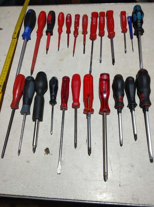 Отвертки  диэлектрические , силовые ,ударные.