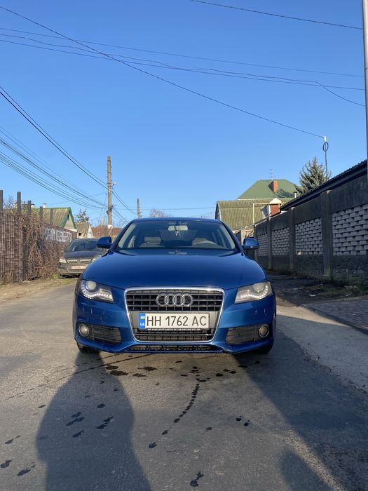 Продам audi a4 b8