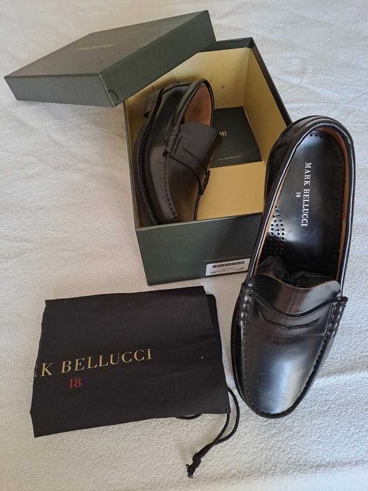 Sapatos pretos Mark Belluci
