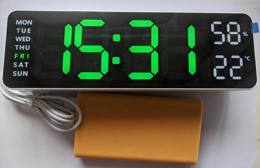 Часы электронные настольные с LED подсветкой термометром и гигрометром