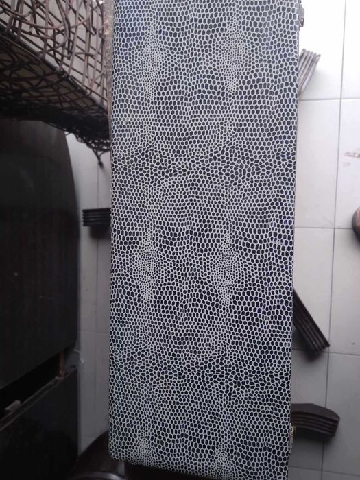 Talheres de trinchar com cabo de prata.