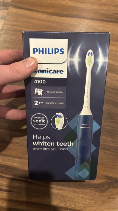 Szczoteczka soniczna Philips Sonicare 4100