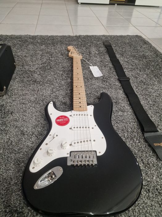 Fender stratocaster squier (para esquerdinos) + fender frontman 10g