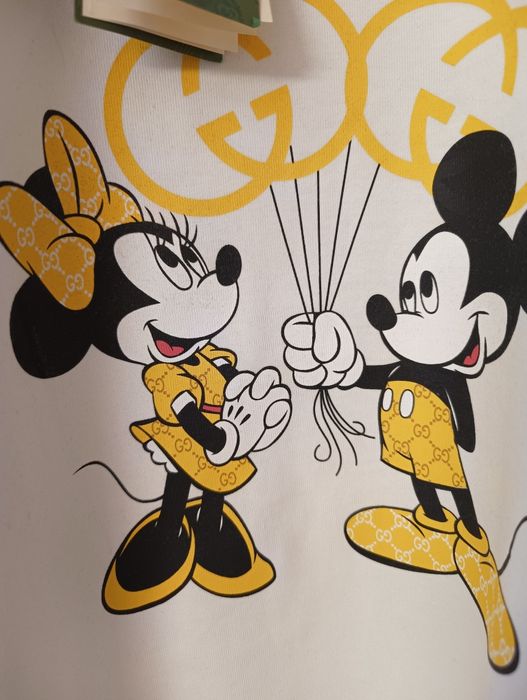 Koszulka Gucci z kultową parą Mickey Mouse.