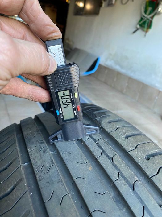 Opony CONTINENTAL Letnie 215/55R17