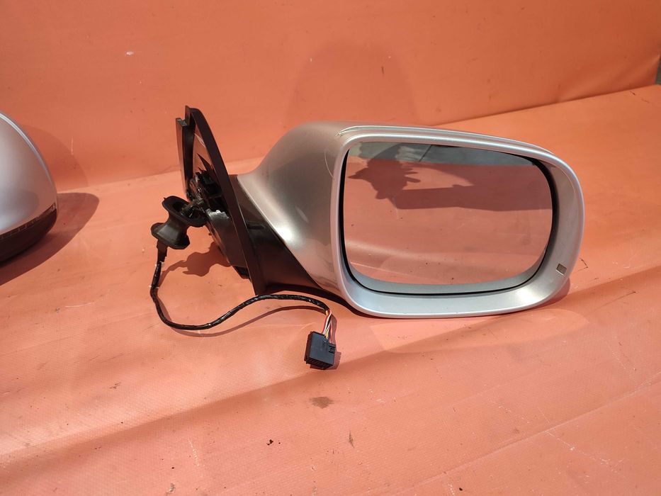 Зеркало Дзеркало 15 контактів пінів Audi Q5 ку 5 кю5 -2017 8R1857410 E