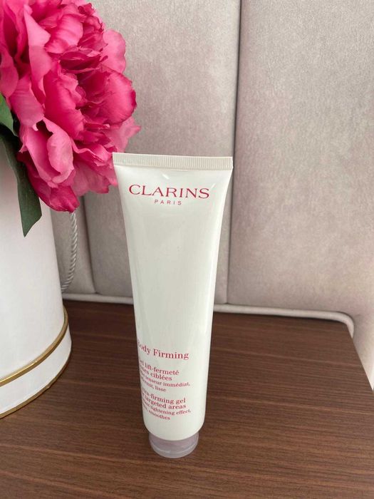 Gel Body extra firmeza corporal da Clarins, com 150ml. Novo.