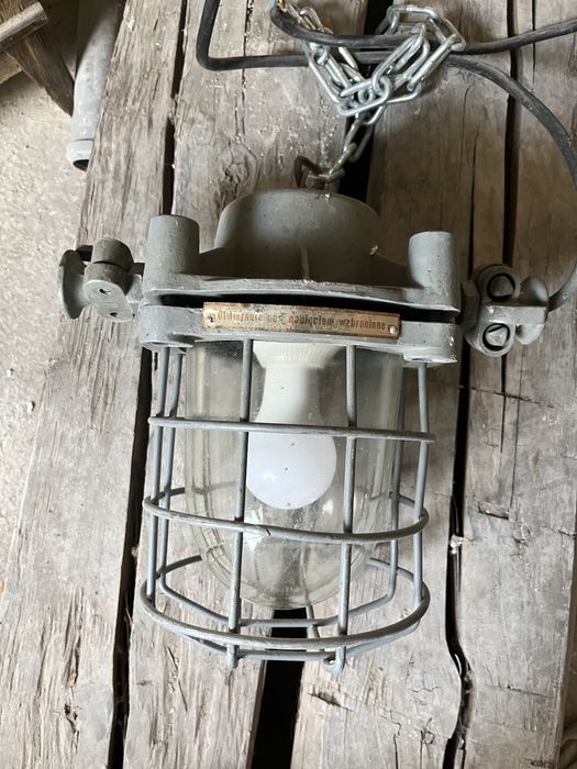 Lampa przemysłowa industrial