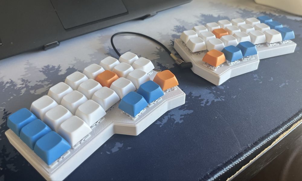 Corne split keyboard