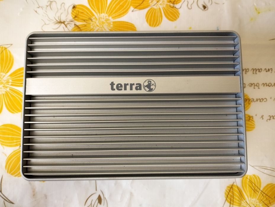 Портативный компьютер TERRA pc-micro 5000p