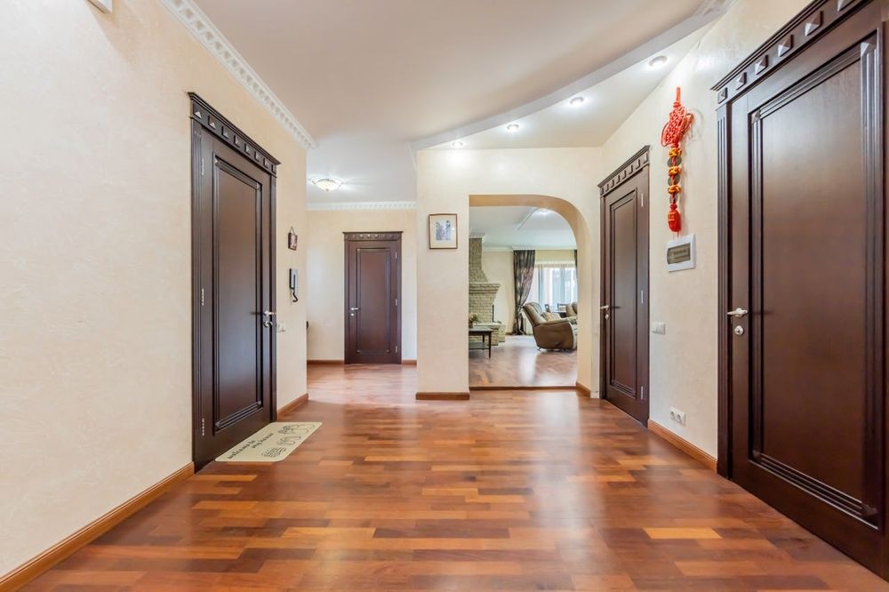 Мала Олександрівка, КМ Зелений Гай, 3пов.котедж 350м.кв.з 2 басейнами