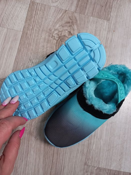 Klapki. Ocieplane nowe 31